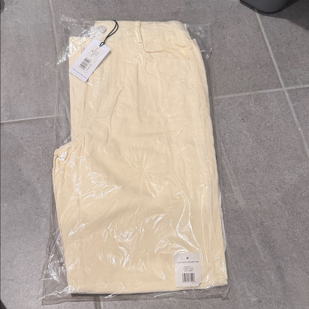 New with tags WEWOREWHAT Ivory Elastic Back Corduroy Pant Size Medium $98